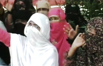 nurses in layyah protest against expulsion