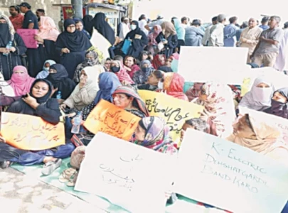 mqm p stages protest against ke mqm p stages protest against ke