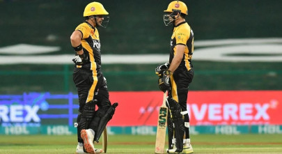 zazai abrar help peshawar tear apart karachi in hbl psl 6 zazai abrar help peshawar tear apart karachi in hbl psl 6