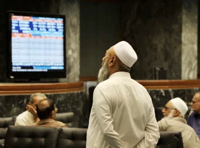 psx stumbles as index drops 752 points amid broad based selling