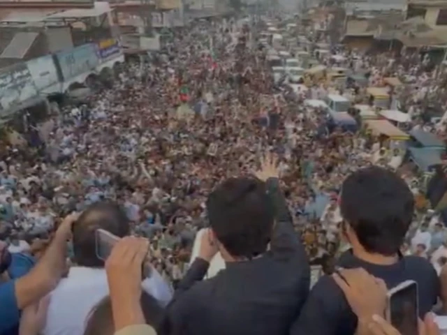 CM Afridi says PTI to unveil ‘final plan’ in Swabi as long march enters 6th day, heads to Charsadda