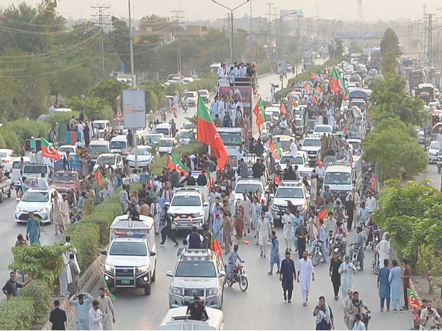 k p chief minister ali amin gandapur leads a rally in peshawar demanding the release of pti s founding chairman imran khan photo ppi