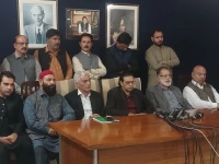 photo x com khawajafarooqa2