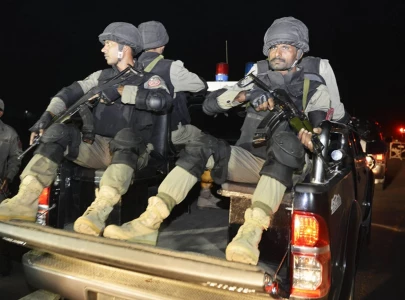 two cops shot dead in badami bagh two cops shot dead in badami bagh