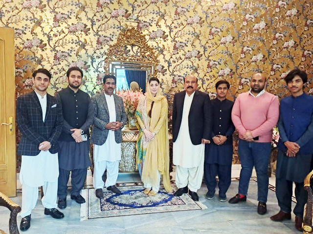 ahsan raza khan the successful independent candidate from pp 180 kasur and colonel retd ghazanfar qureshi from pp 128 jhang iv chose to align themselves with the pml n on tuesday photo pml n x