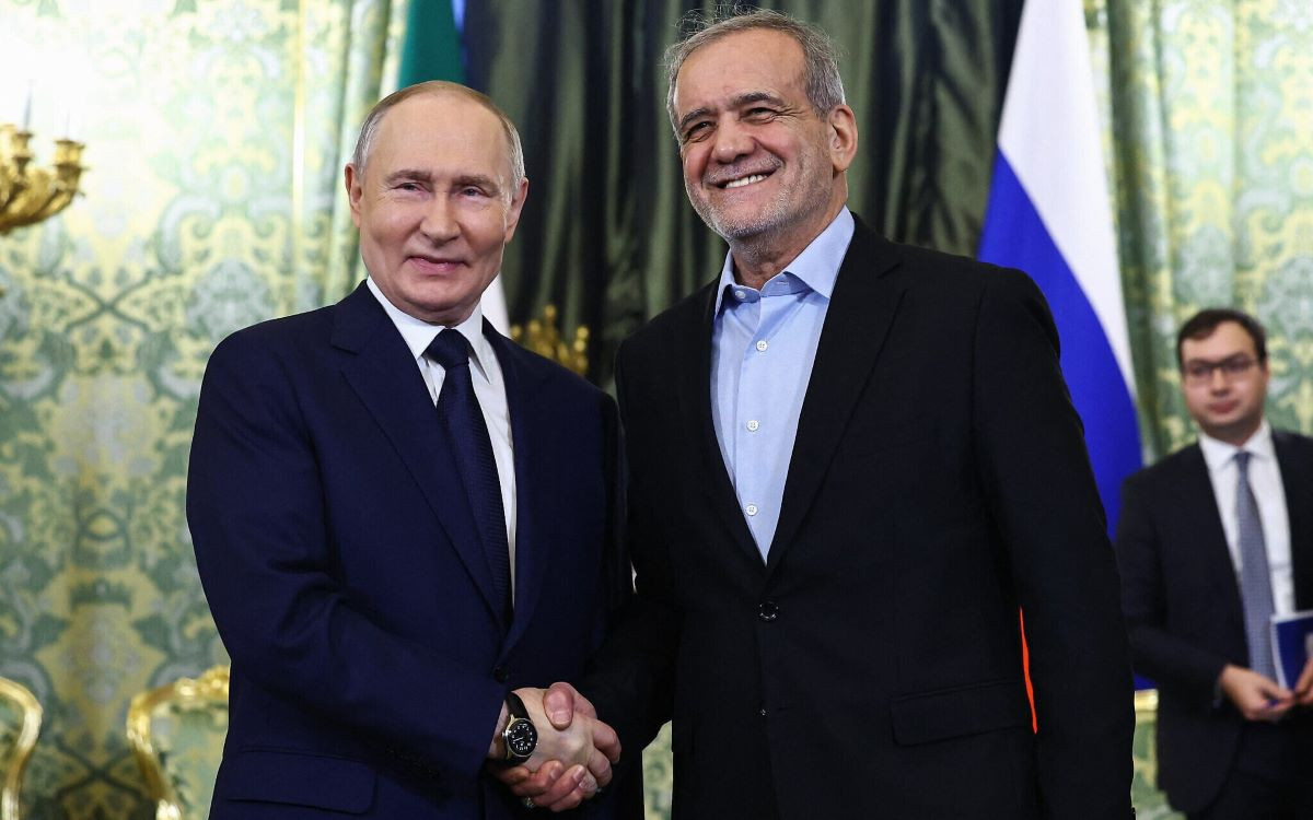 Putin reiterates call for regional de-escalation in phone conversation with Iranian president