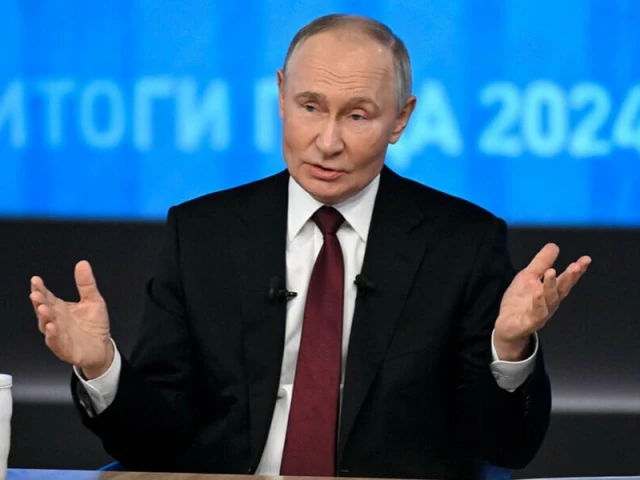 putin was addressing the local leader of tatarstan and said strong retaliation against ukraine photo afp putin was addressing the local leader of tatarstan and said strong retaliation against ukraine photo afp