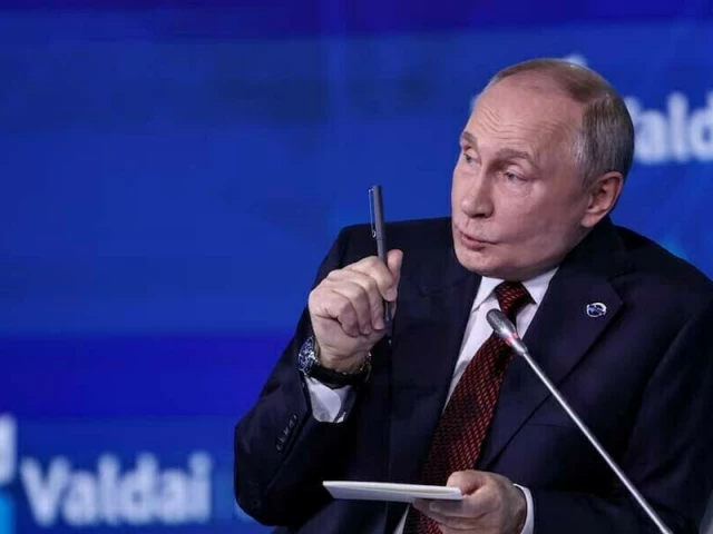 russian president vladimir putin praised elon musk for his visionary approach towards technology photo afp russian president vladimir putin praised elon musk for his visionary approach towards technology photo afp