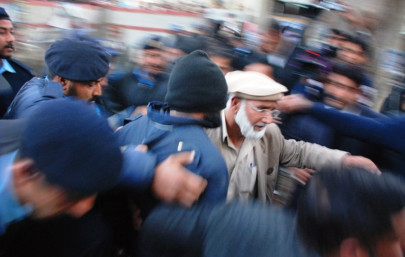 taseer murder case qadri remanded amidst court venue controversy taseer murder case qadri remanded amidst court venue controversy