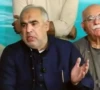 senior pti leader asad qaiser addresses the press conference flanked by salman akram raja and mehmood achakzai on saturday screengrab
