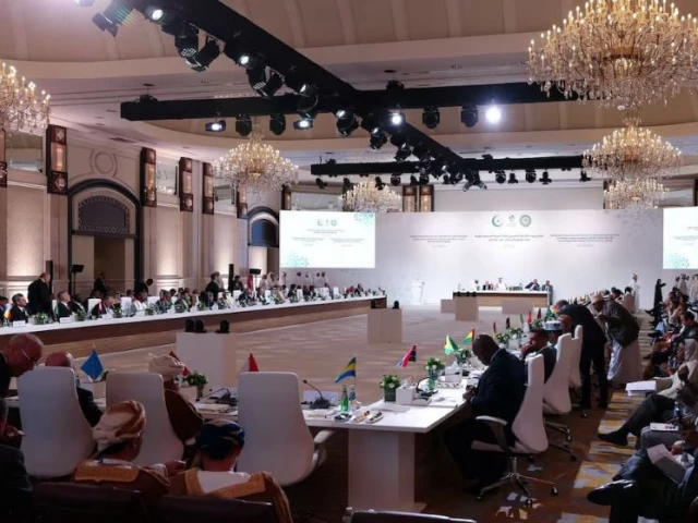 qatar s prime minister and minister for foreign affairs sheikh mohammed bin abdulrahman bin jassim al thani attends the preparatory ministerial meeting for emergency arab islamic summit in doha qatar september 14 2025 photo reuters