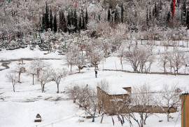ziarat receives first snow of winter season