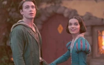 rachel zegler excludes gal gadot from snow white tribute amid feud rumors rachel zegler excludes gal gadot from snow white tribute amid feud rumors