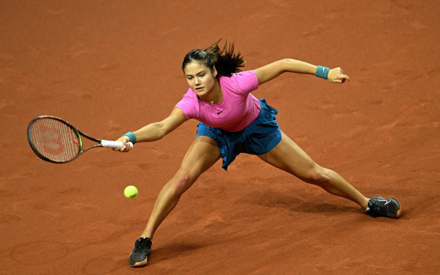 raducanu delays comeback after challenging year raducanu delays comeback after challenging year