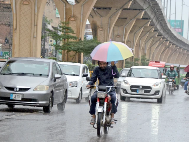 Storm, rain wreak havoc across twin cities