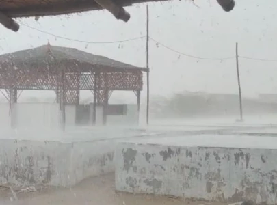 karachi relishes cool relief as rain brings respite from intense heat karachi relishes cool relief as rain brings respite from intense heat