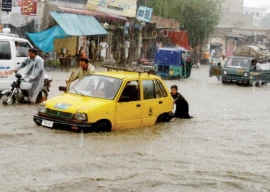 karachi businesses open doors as rain emergency leaves thousands stranded