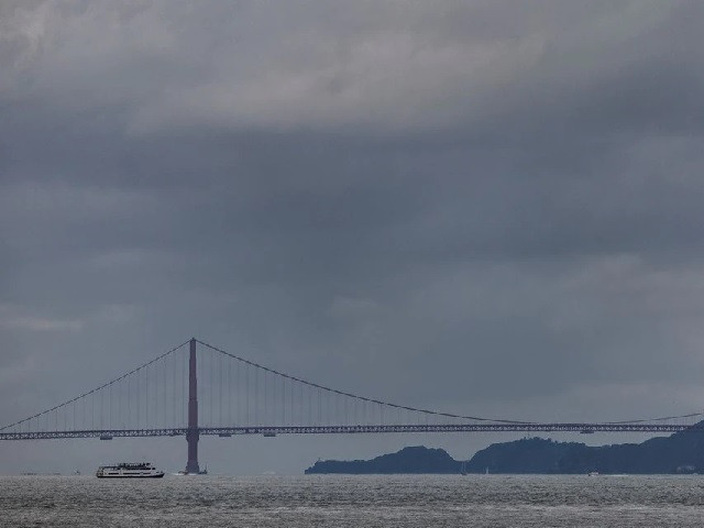 dark clouds are seen over the skyline as rainstorms approach northern california in san francisco u s january 3 2023 photo reuters