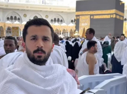 youtuber rajab butt issues apology from makkah after blasphemy allegations youtuber rajab butt issues apology from makkah after blasphemy allegations