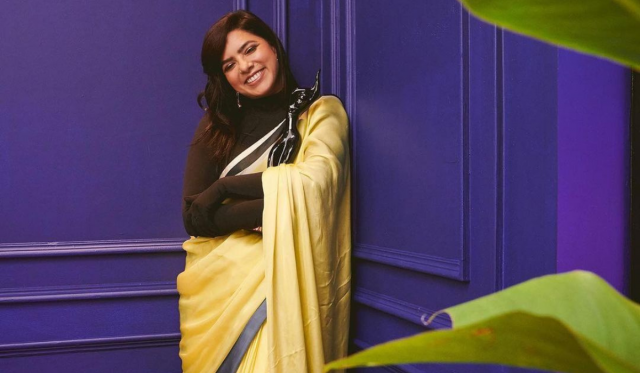 indian actor rajshri deshpande dedicates filmfare win to innocent people children in palestine indian actor rajshri deshpande dedicates filmfare win to innocent people children in palestine
