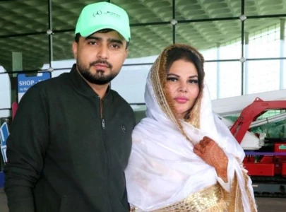 rakhi sawant plans to perform umrah with husband adil farooqi rakhi sawant plans to perform umrah with husband adil farooqi
