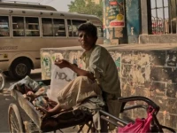 karachi woman dresses as man to support family