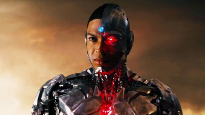 ray fisher accuses justice league director of digitally altering an actor s skin tone