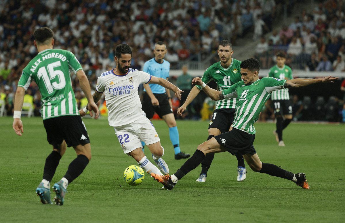 Photo of Real Madrid tackle in-form Betis