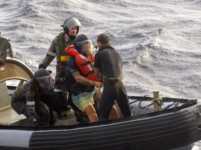 mockus activated his emergency beacon after encountering 50 mph winds and rough seas photo afp mockus activated his emergency beacon after encountering 50 mph winds and rough seas photo afp