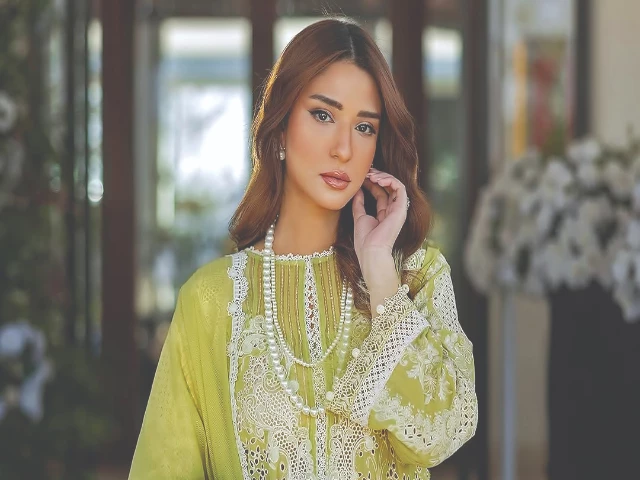 ramsha starred in duniyapur photo instagram ramsha starred in duniyapur photo instagram