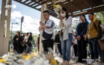 hong kong begins mourning period