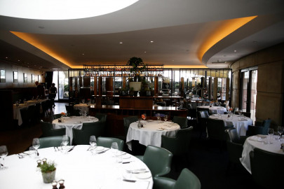 reopening of restaurants demanded