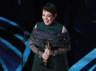 olivia colman ineligible for emmy as queen elizabeth in the crown