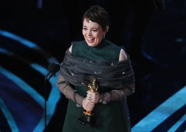 olivia colman ineligible for emmy as queen elizabeth in the crown olivia colman ineligible for emmy as queen elizabeth in the crown