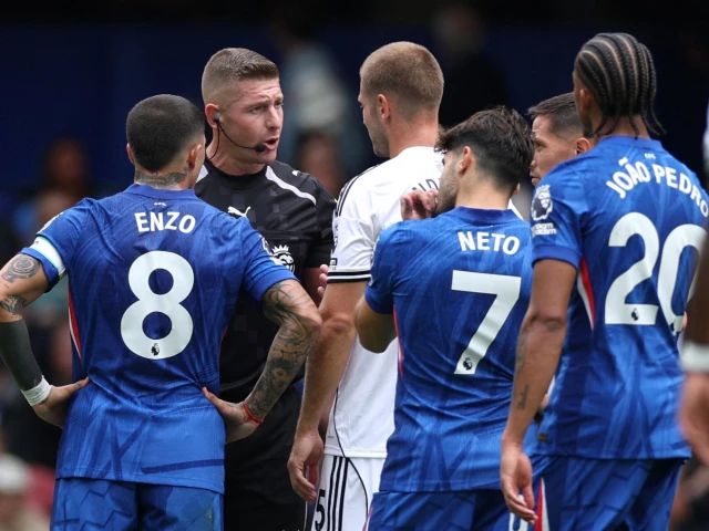 pgmol chief howard webb admitted var was wrong to disallow josh king s goal in fulham s 2 0 defeat at chelsea photo reuters pgmol chief howard webb admitted var was wrong to disallow josh king s goal in fulham s 2 0 defeat at chelsea photo reuters