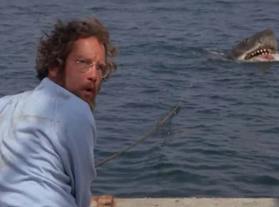 jaws star richard dreyfuss cancels appearance at hollywood show reunion event in burbank jaws star richard dreyfuss cancels appearance at hollywood show reunion event in burbank