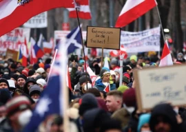 the west slides to the right