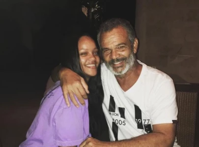 rihanna s father ronald fenty dies at 70 after brief illness