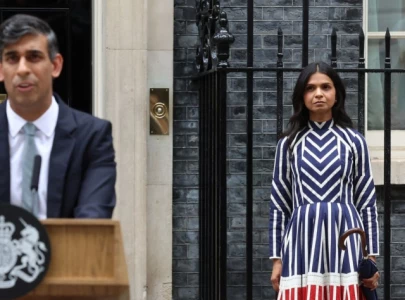 internet makes fun of rishi sunak s wife during resignation speech
