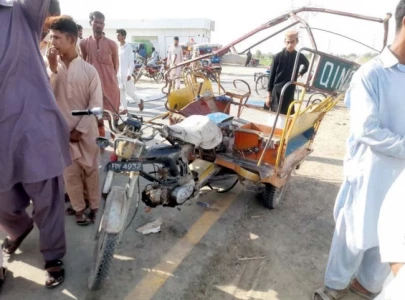 woman crashes car into rickshaw kills girl woman crashes car into rickshaw kills girl