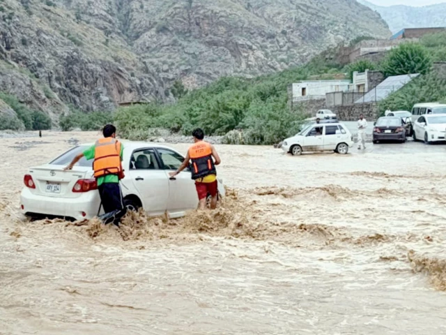 Major rivers swell amid fresh flood alerts Major rivers swell amid fresh flood alerts