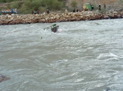 12 boats take part in search operation in sutlej river