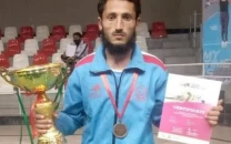 labourer athlete rizwan pathan fights poverty by day chases mma dream by night labourer athlete rizwan pathan fights poverty by day chases mma dream by night