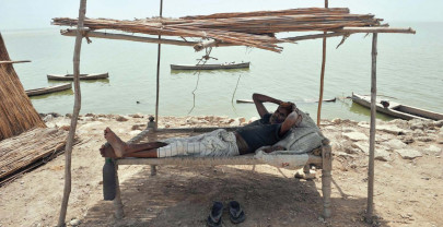 gulberg footpaths losing out to encroachers