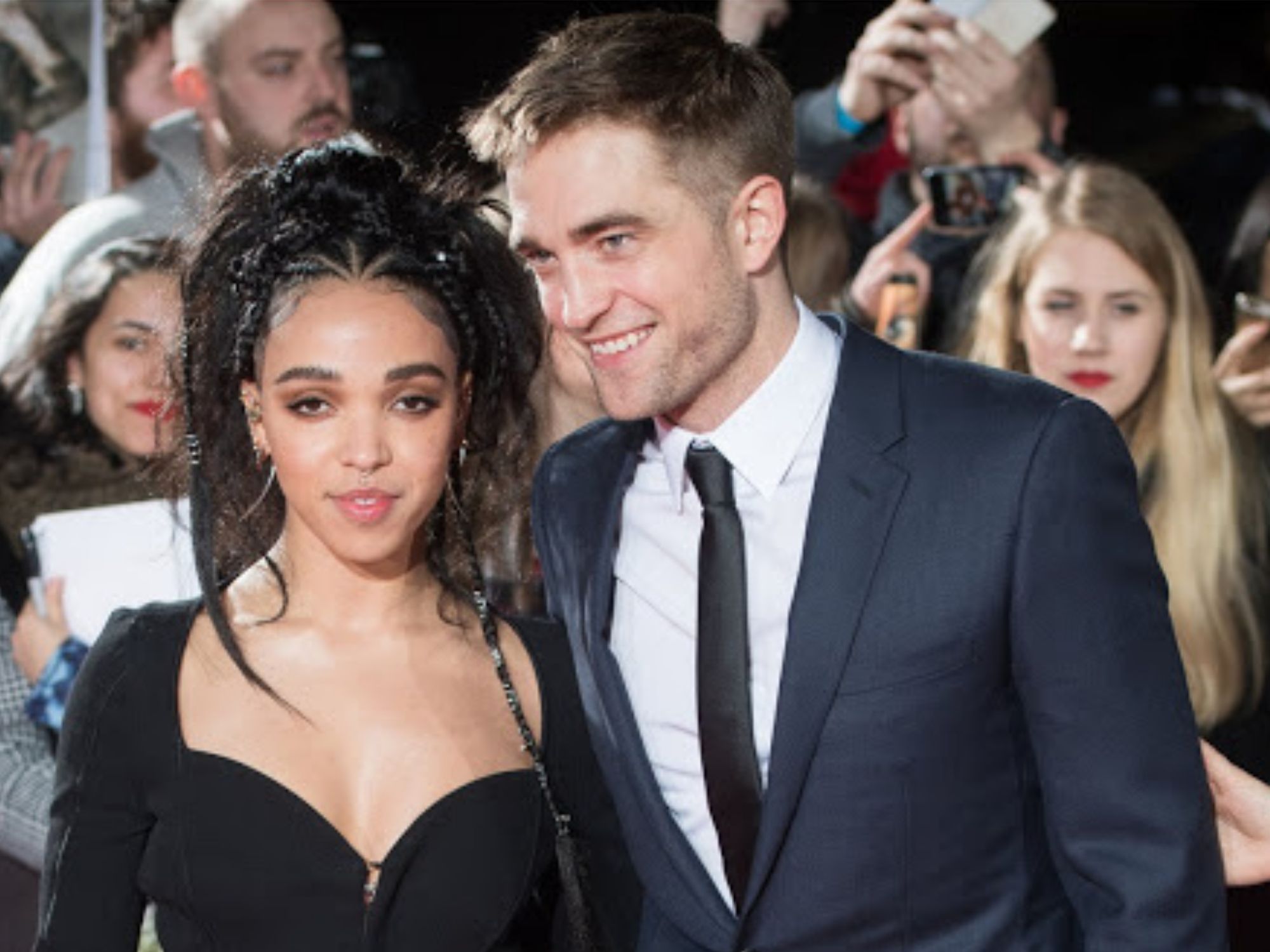 Who does robert pattinson date