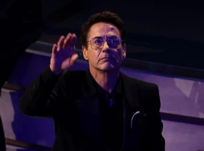 robert downey jr roasts and honors gwyneth paltrow at thr women in entertainment gala robert downey jr roasts and honors gwyneth paltrow at thr women in entertainment gala