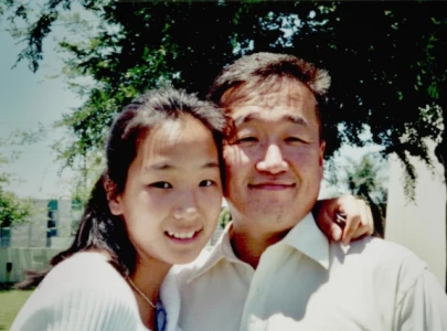 feds raid tiktok cult pastor robert shinn s home amid sex trafficking allegations feds raid tiktok cult pastor robert shinn s home amid sex trafficking allegations