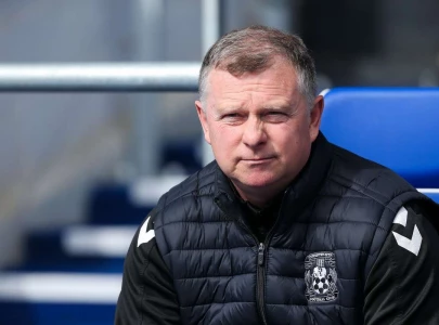 troubled man utd still world s biggest club says coventry boss robins