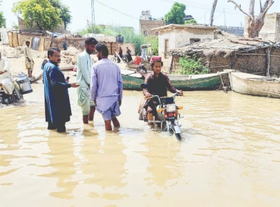 flood off peak heads to arabian sea flood off peak heads to arabian sea