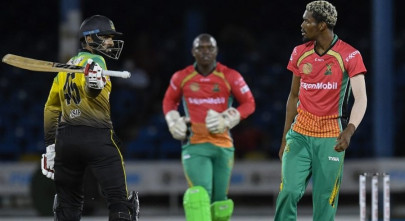 watch asif ali swings his bat towards keemo paul in cpl 2020 watch asif ali swings his bat towards keemo paul in cpl 2020